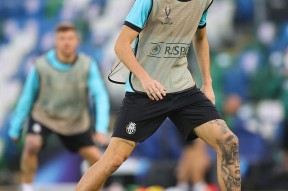 九游app-窗口期体能课后，比利亚雷亚尔完成体检备战亚冠，悬念犹存，训练强度明显提升-九游app